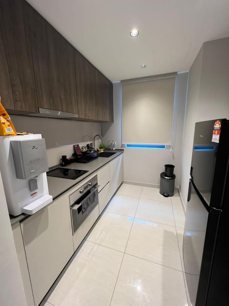 Apartment Datum Jelatek - Klcc Sky Ring Linked To Lrt & Mall By Awna